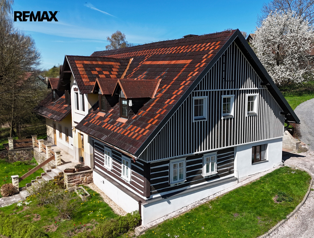 Dům
