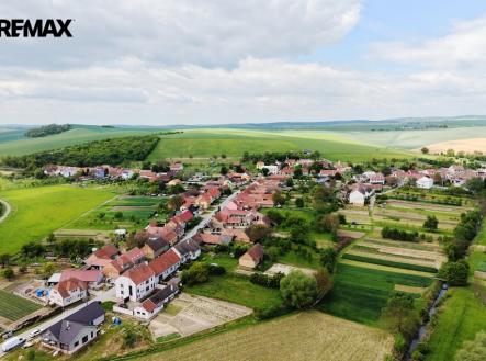 dji-20260522103309-0043-d.jpg | Prodej - pozemek pro bydlení, 1 027 m²