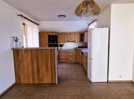 Prodej - dům/vila, 220 m²