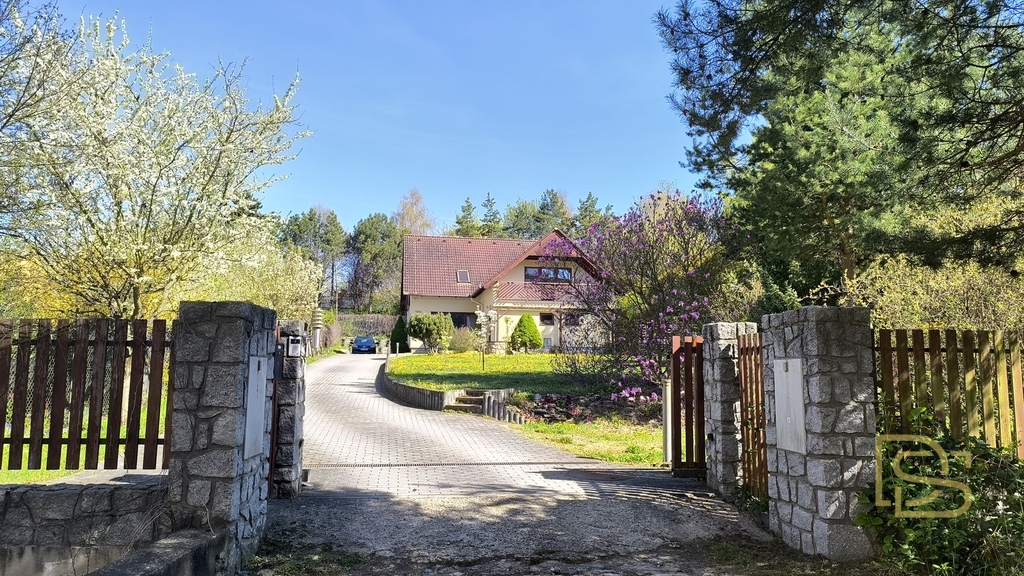 Vjezdová brána na ovládání