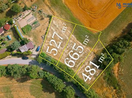 hf-32 | Prodej - pozemek pro bydlení, 481 m²