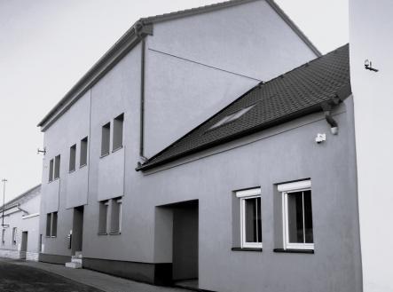 Fotka 2 | Pronájem bytu, 2+kk, 47 m²