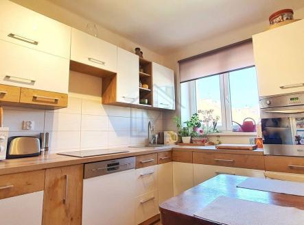 Pronájem bytu, 3+1, 75 m² obrázek