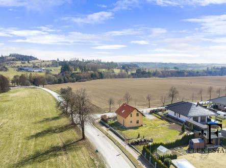 dji-20260316113620-0001-d.jpg | Prodej - dům/vila, 102 m²