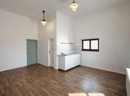 Pronájem bytu, 1+kk, 25 m²