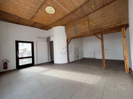 Pronájem - kanceláře, 43 m²