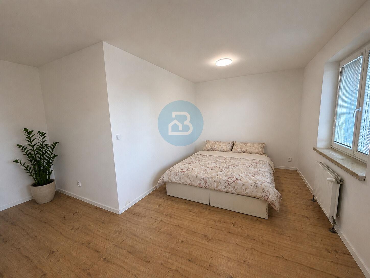 Pronájem prostorného bytu 3+kk o celkové ploše 105 m² v Kunovicích – Na Rýnku.
