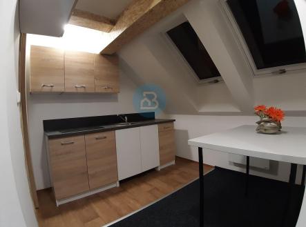Pronájem bytu, 1+kk, 30 m²