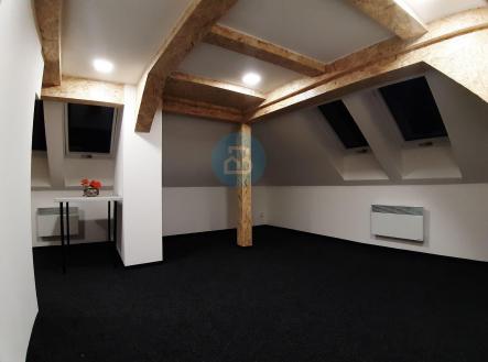 Pronájem bytu, 1+kk, 30 m²