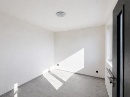 ChatGPT Image 2. 4. 2026 22_30_45.jpeg | Pronájem bytu, 2+kk, 32 m²