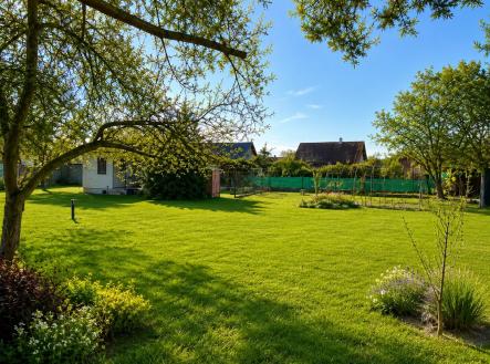 pohled do zahrady.jpg | Prodej - pozemek pro bydlení, 1 073 m²