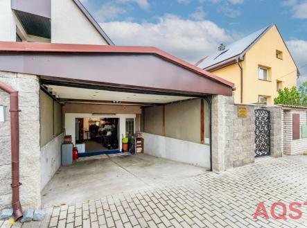 DSC00695.jpg | Prodej - dům/vila, 272 m²