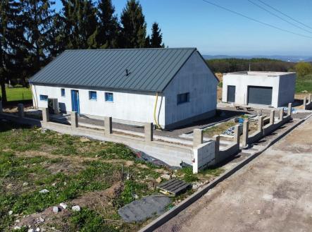 4d655b08-3f9c-4df7-bc8e-33a00fb5c1f1 | Prodej - dům/vila, 117 m²