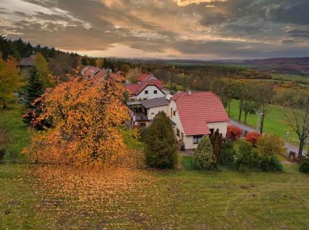 1 | Prodej - dům/vila, 194 m²