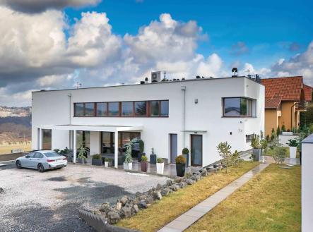 2 | Prodej - dům/vila, 294 m²