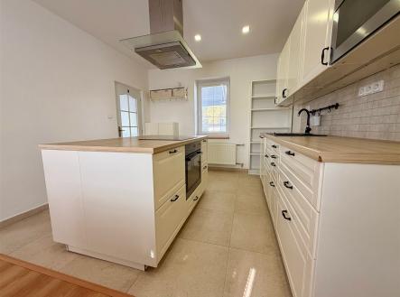 . | Pronájem - dům/vila, 96 m²