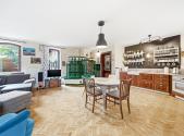 Prodej - dům/vila, 470 m²