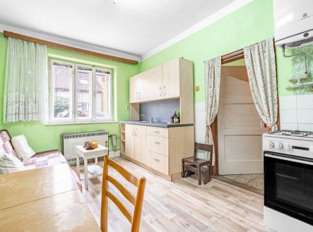 kuchyn původ z rohu | Prodej - dům/vila, 74 m²