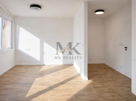 1000082425.png | Pronájem bytu, 1+kk, 33 m²