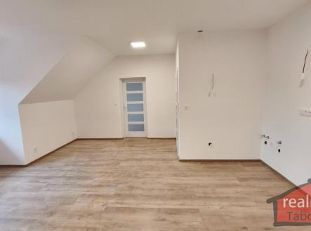 IMG_20251011_102231.jpg | Prodej bytu, 2+kk, 60 m²