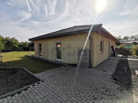 Slovanka.Stochov.2.jpg | Prodej - dům/vila, 185 m²