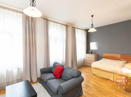 Pronájem bytu, 1+kk, 35 m²