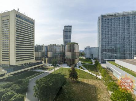 zom-7113-hdr.jpg | Pronájem - kanceláře, 70 m²