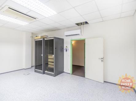 dsc-0934-hdr.jpg | Pronájem - kanceláře, 400 m²