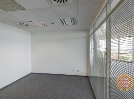 Pronájem - kanceláře, 250 m²