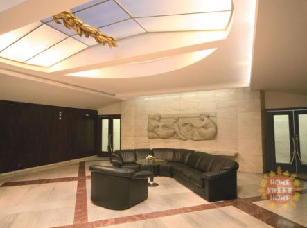 j.png | Pronájem - kanceláře, 376 m²