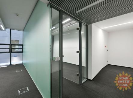 Pronájem - kanceláře, 252 m²