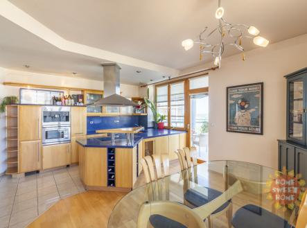 zom-6108-hdr.jpg | Prodej bytu, 5+1, 288 m²