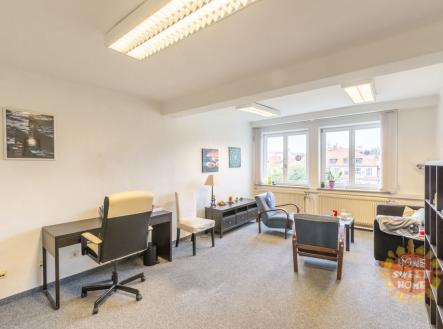 Pronájem - kanceláře, 136 m²
