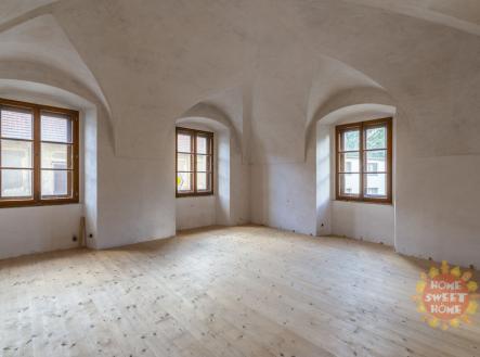 zom-9288-hdr.jpg | Prodej - historický objekt, 2 855 m²