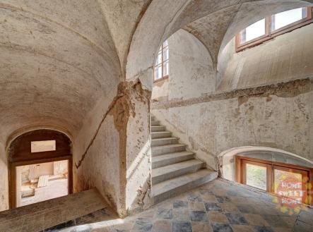 8.jpg | Prodej - historický objekt, 2 855 m²