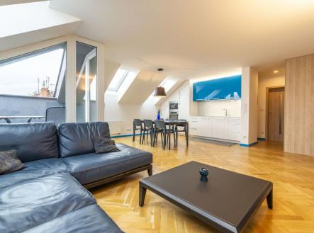 Prodej bytu, 6+1, 187 m²