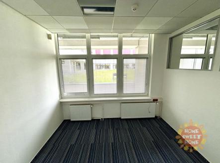 Pronájem - kanceláře, 650 m² obrázek