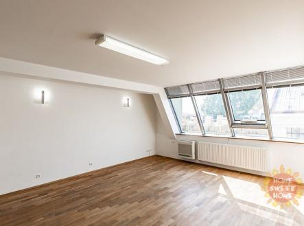 aab325ada65a2a2251dee2b1b22ef831.jpg | Pronájem bytu, 3+1, 128 m²