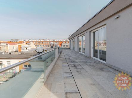 002.jpg | Pronájem bytu, 3+1, 173 m²