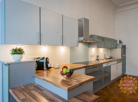 Pronájem bytu, 2+1, 110 m² obrázek