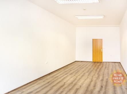 zom-1757-hdr.jpg | Pronájem - kanceláře, 31 m²