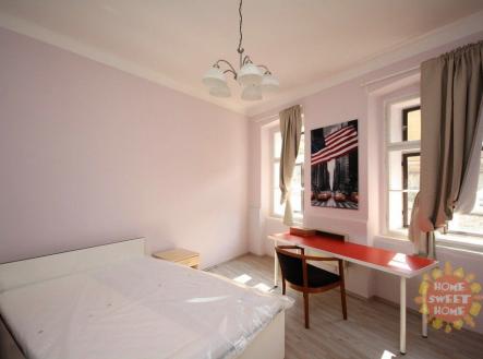 e79c92b2fd8e356772263c45c36dfd78.jpg | Pronájem bytu, 1+1, 34 m²