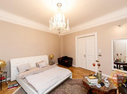 Pronájem bytu, 4+1, 135 m² obrázek