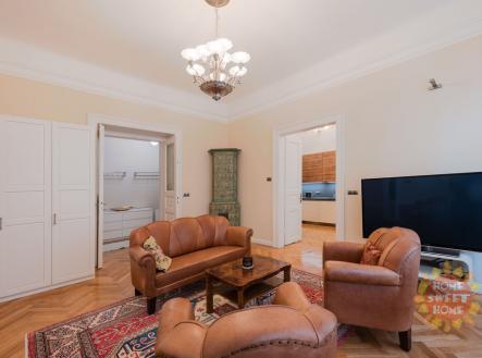 008.jpg | Pronájem bytu, 4+1, 135 m²