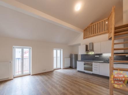 001.jpg | Pronájem bytu, 1+kk, 47 m²