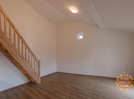 002.jpg | Pronájem bytu, 1+kk, 47 m²