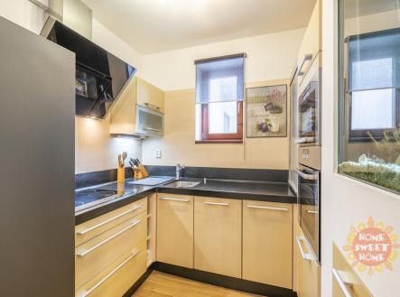 zom-5056-hdr.jpg | Pronájem bytu, 3+kk, 82 m²