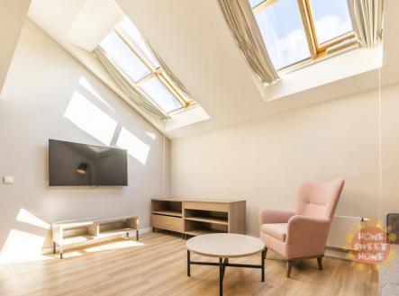zom-2456-hdr.jpg | Pronájem bytu, 2+kk, 44 m²
