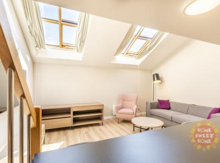 zom-2444-hdr.jpg | Pronájem bytu, 2+kk, 44 m²