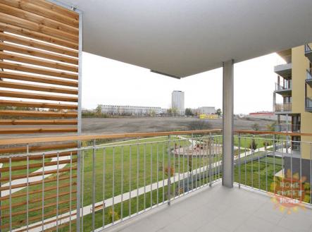 7e717983c417d090d2ebdbe338706b86.jpg | Pronájem bytu, 3+kk, 84 m²